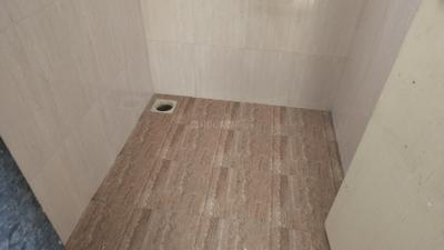 Bathroom Image of 620 Sq.ft 1 BHK Apartment / Flat for rent in Nagpal Marigold, Hadapsar Pune for Rs. 15000