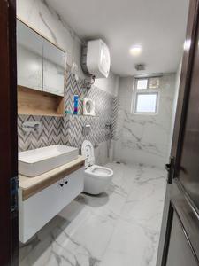 Bathroom Image of 1500 Sq.ft 3 BHK Apartment / Flat for sale in Saket New Delhi for Rs. 15000000