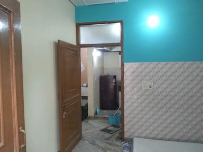 Bedroom Image of 600 Sq.ft 2 BHK Builder Floor for rent in Mayur Vihar Phase 1 New Delhi for Rs. 22000