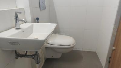 Image of 1050 Sq.ft 3 BHK Apartment / Flat for sale in Godrej Emerald, Thane West, Thane for Rs. 15500000