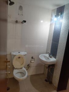 Bathroom Image of 1450 Sq.ft 3 BHK Apartment / Flat for rent in Vasant Kunj New Delhi for Rs. 68000