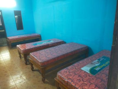 Bedroom Image of Redhills Men&#x27;s PG  in Red Hills, Chennai