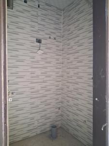 Common Bathroom Image of 650 Sq.ft 1 BHK Apartment / Flat for sale in Sector 74 Noida for Rs. 2550000