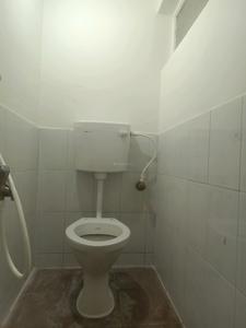 Common Bathroom One Image of 1100 Sq.ft 2 BHK Builder Floor for rent in Mathikere Bengaluru for Rs. 28000
