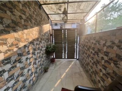 Balcony Image of 1400 Sq.ft 2.5 BHK Apartment / Flat for sale in Kalkaji Extension New Delhi for Rs. 17000000