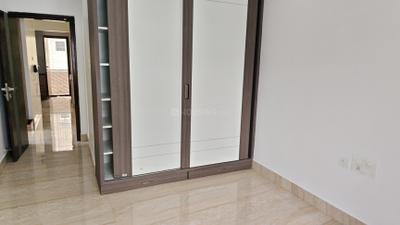 Bedroom Image of 2500 Sq.ft 3 BHK Apartment / Flat for rent in Madhapur Hyderabad for Rs. 78000