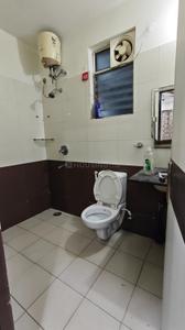 Bathroom Image of 1350 Sq.ft 3 BHK Apartment / Flat for rent in Ideal Niketan, Tangra Kolkata for Rs. 45000