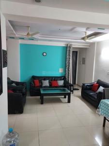 Hall Image of 1385 Sq.ft 3 BHK Apartment / Flat for rent in Prateek Laurel, Sector 120 Noida for Rs. 32000