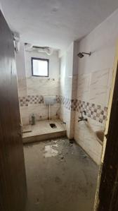 Bathroom Image of 1114 Sq.ft 2 BHK Apartment / Flat for sale in Sector 73 Noida for Rs. 5500000