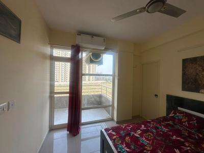 Bedroom Image of 800 Sq.ft 3 BHK Apartment / Flat for rent in Pyramid Altia, Sector 70 Gurgaon for Rs. 35000