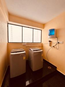 Kitchen Image of 350 Sq.ft 1 RK Apartment / Flat for rent in Domlur Layout Bengaluru for Rs. 24000