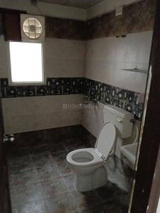 Bathroom Image of 1700 Sq.ft 4 BHK Apartment / Flat for sale in Globus Coral Woods, Hoshangabad Road Bhopal for Rs. 9500000