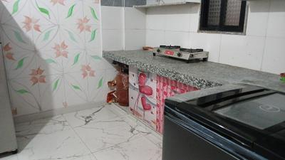 Kitchen Image of 680 Sq.ft 1 BHK Apartment / Flat for rent in Tadwadi Surat for Rs. 15500