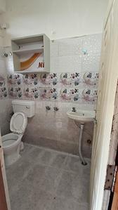 Bathroom Image of 1600 Sq.ft 3 BHK Builder Floor for rent in Miyapur Hyderabad for Rs. 24000
