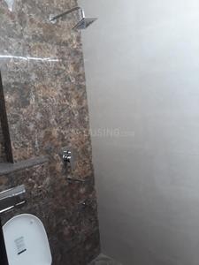 Bathroom Image of 745 Sq.ft 2 BHK Builder Floor for rent in Karol Bagh New Delhi for Rs. 26000