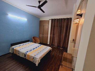 Bedroom Image of 850 Sq.ft 2 BHK Apartment / Flat for sale in Paramount Symphony, Crossings Republik Ghaziabad for Rs. 6000000