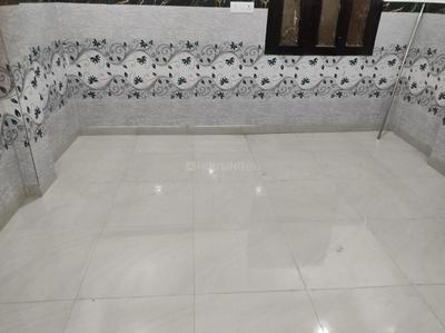 Bathroom Image of 650 Sq.ft 1.5 BHK Duplex for rent in Bhopura Ghaziabad for Rs. 10000