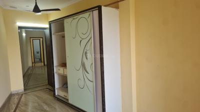 Bedroom Image of 1850 Sq.ft 3 BHK Builder Floor for rent in Model Town New Delhi for Rs. 45000