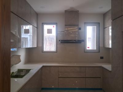 Kitchen Image of 1750 Sq.ft 3 BHK Builder Floor for sale in BPTP District 3, Sector 84 Faridabad for Rs. 17600000