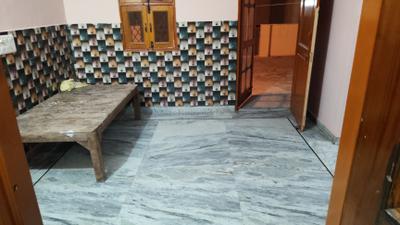 Living Room Image of 810 Sq.ft 1 BHK Builder Floor for rent in Sector 21D Faridabad for Rs. 14000