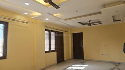 Living Room Image of 4500 Sq.ft 3.5 BHK Builder Floor for rent in Sector 36 Noida for Rs. 90000