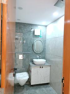 Common Bathroom Image of 2700 Sq.ft 4 BHK Apartment / Flat for sale in Ashwaryam Apartments, Sector 4 Dwarka New Delhi for Rs. 42100000