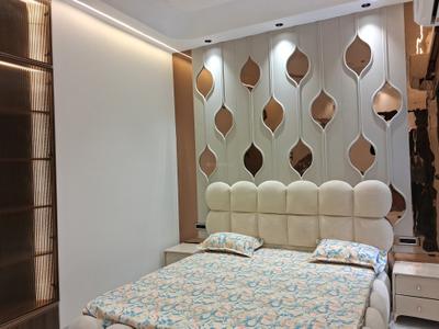 Bedroom Image of 2200 Sq.ft 4 BHK Builder Floor for sale in Rajouri Garden New Delhi for Rs. 40000000