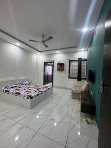 1 RK Independent Builder Floor