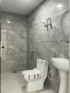 Common Bathroom Image of 1700 Sq.ft 3 BHK Apartment / Flat for sale in Venice Aspire, Noida Extension Greater Noida for Rs. 5899000
