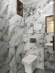 Bedroom One Image of 1450 Sq.ft 4 BHK Apartment / Flat for sale in Chipiyana Buzurg Ghaziabad for Rs. 8102400