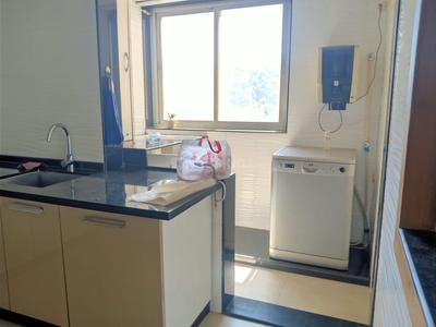 Kitchen Image of 1860 Sq.ft 3 BHK Apartment / Flat for sale in Hiranandani Gardens, Powai Mumbai for Rs. 63500000