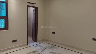 Bedroom Image of 1350 Sq.ft 3 BHK Builder Floor for sale in Naraina New Delhi for Rs. 31000000