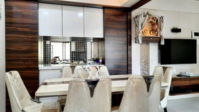 Image of 1240 Sq.ft 2 BHK Builder Floor for sale in Parel, Mumbai for Rs. 37500000