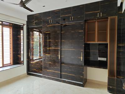 Bedroom Image of 1500 Sq.ft 3 BHK Apartment / Flat for rent in Vishveshwaraya Nagar Bengaluru for Rs. 42000