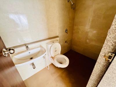 Image of 1250 Sq.ft 2 BHK Apartment / Flat for rent in Adani Aster Phase 1, Vaishno Devi Circle, Ahmedabad for Rs. 25500