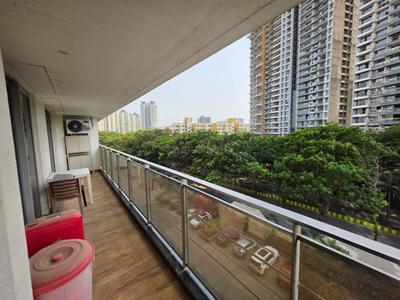 Balcony Image of 1500 Sq.ft 3 BHK Apartment / Flat for sale in Amanora Gateway Towers, Hadapsar Pune for Rs. 32000000