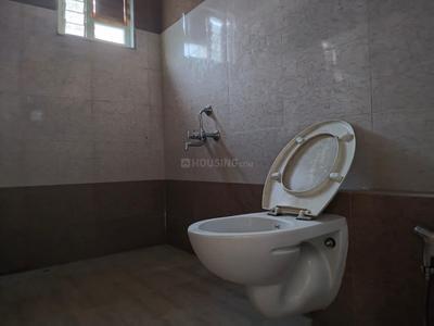 Bathroom Image of 1750 Sq.ft 3 BHK Apartment / Flat for rent in Saiyed Vasna Vadodara for Rs. 15500