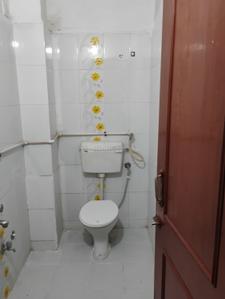 Bathroom Image of 1000 Sq.ft 3 BHK Apartment / Flat for rent in Scheme 103 Indore for Rs. 19999
