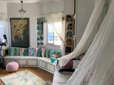 Bedroom Image of 3000 Sq.ft 4 BHK Apartment / Flat for sale in Sea Hill Apartments, Khar West Mumbai for Rs. 84500000