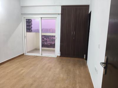 Bedroom Image of 1020 Sq.ft 2 BHK Apartment / Flat for rent in Supertech The Romano, Sector 118 Noida for Rs. 25000