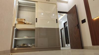Bedroom Image of 1050 Sq.ft 3 BHK Apartment / Flat for rent in Indirapuram Ghaziabad for Rs. 28000