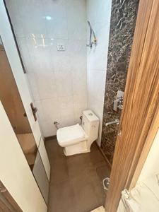 Bathroom Image of 750 Sq.ft 2 BHK Independent House for rent in Mansa Ram Park New Delhi for Rs. 16000