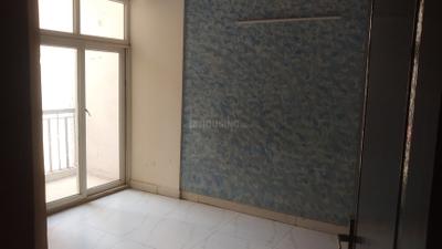 Bedroom Image of 1450 Sq.ft 3.5 BHK Apartment / Flat for rent in Amrapali Zodiac, Sector 120 Noida for Rs. 28000