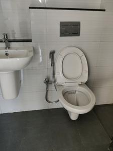 Common Bathroom Image of 500 Sq.ft 1 BHK Apartment / Flat for sale in Rustomjee Bella Wing C And D, Bhandup West Mumbai for Rs. 10500000