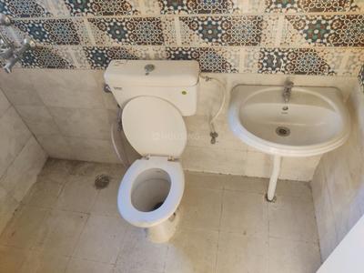 Bathroom Image of 1000 Sq.ft 3 BHK Apartment / Flat for sale in Signature Global Golf Green, Sector 79 Gurgaon for Rs. 7000000