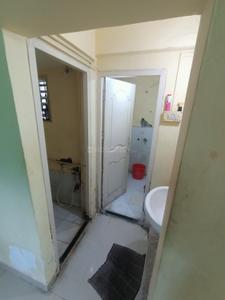 Image of 450 Sq.ft 1 BHK Apartment / Flat for rent in Kandivali West, Mumbai for Rs. 23000
