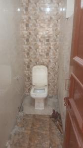 Bathroom Image of 1600 Sq.ft 2 BHK Builder Floor for rent in Sector 16 Faridabad for Rs. 20000