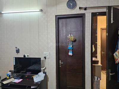 Bedroom Image of 1200 Sq.ft 3 BHK Builder Floor for sale in Ramesh Nagar New Delhi for Rs. 15000000