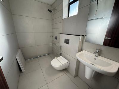 Bathroom Image of 1650 Sq.ft 3 BHK Apartment / Flat for sale in Aluva Kochi for Rs. 12000000
