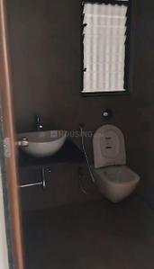 Bathroom Image of 1350 Sq.ft 3 BHK Apartment / Flat for sale in Mantra Mirari, Mundhwa Pune for Rs. 18500000